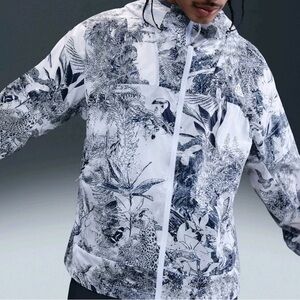 Nike ACG Cinder Cone windproof jacket Men's L Black and White Printed Jacket NWT